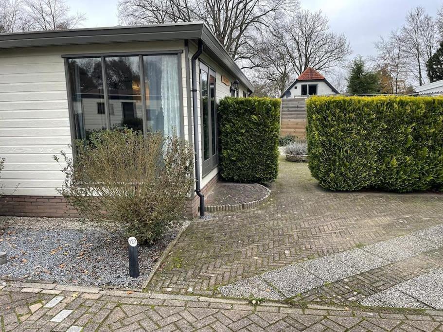 Gezellig Chalet Op De Prachtige Veluwe Putten Kültér fotó